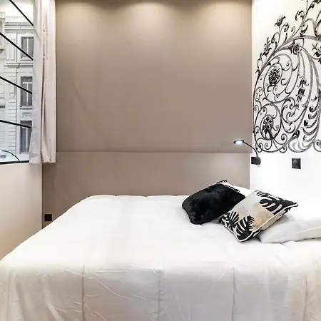 3 Bedroom Air Conditioned Apartment Cannes
