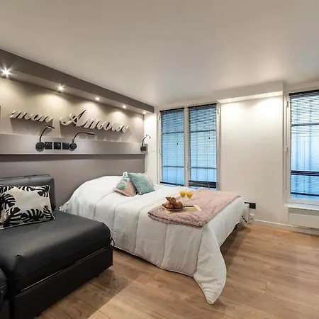 3 Bedroom Air Conditioned Apartment Apartamento *
