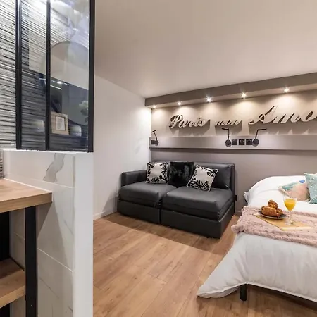 Apartment 3 Bedroom Air Conditioned Apartment Cannes